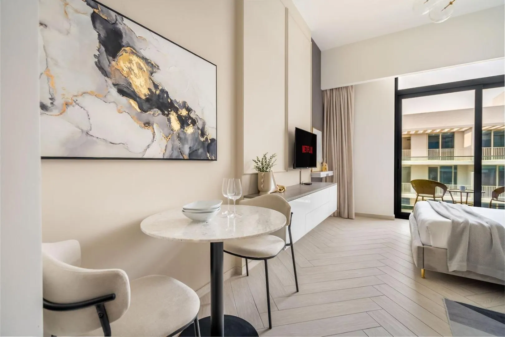 Apartamento Guestready Holiday Homes - Superb Studio In Jvc Dubái